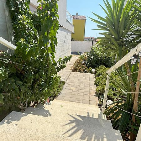 Vila Regina Apartment Paloma With Swimming Pool 耶泽拉 外观 照片