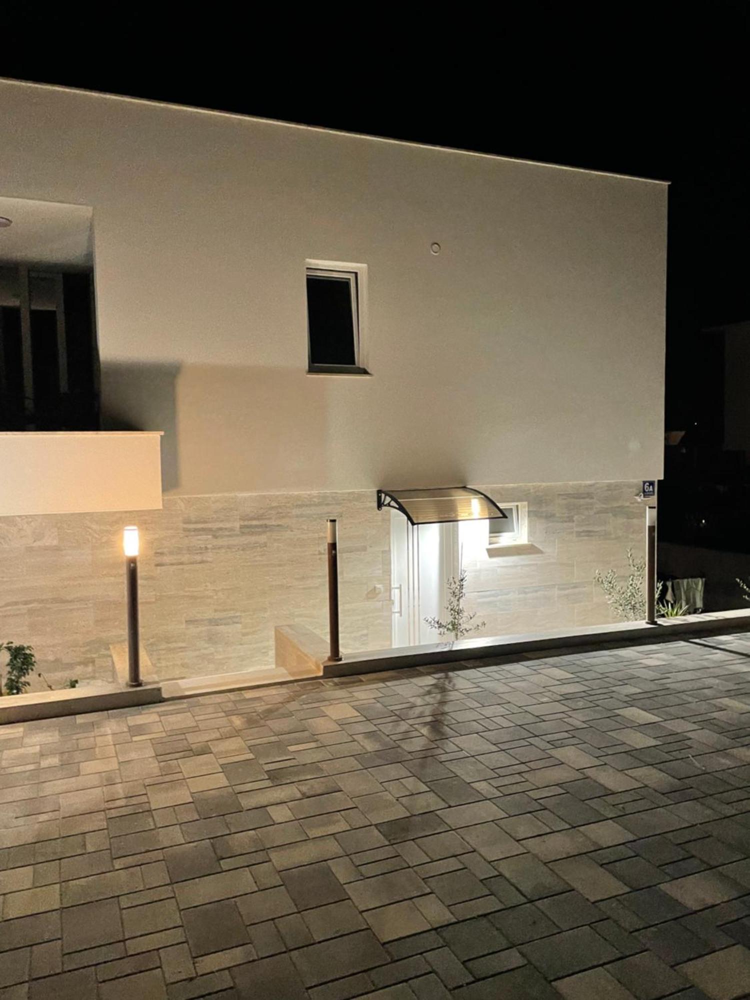 Vila Regina Apartment Paloma With Swimming Pool 耶泽拉 外观 照片