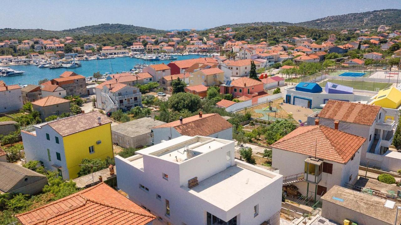 Vila Regina Apartment Paloma With Swimming Pool 耶泽拉 外观 照片
