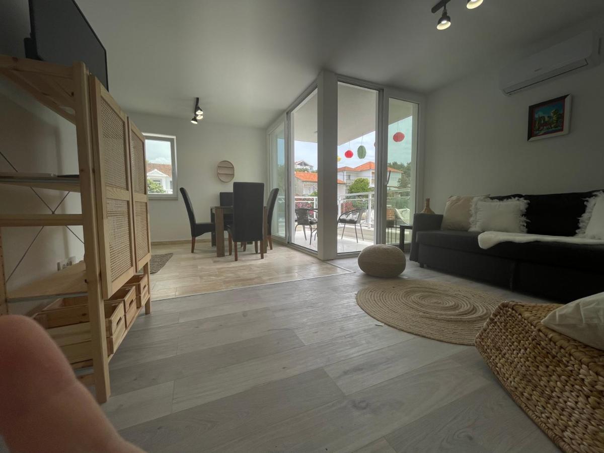 Vila Regina Apartment Paloma With Swimming Pool 耶泽拉 外观 照片