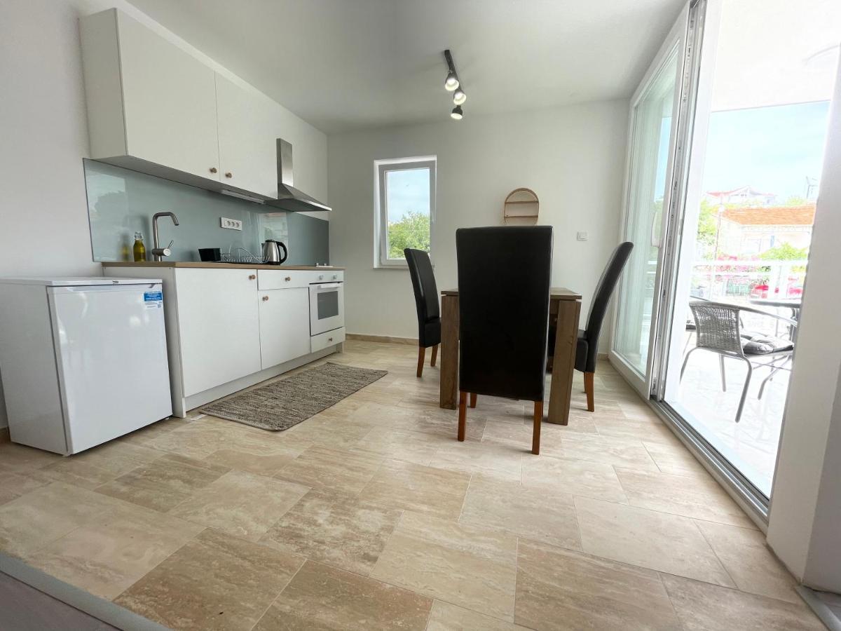 Vila Regina Apartment Paloma With Swimming Pool 耶泽拉 外观 照片