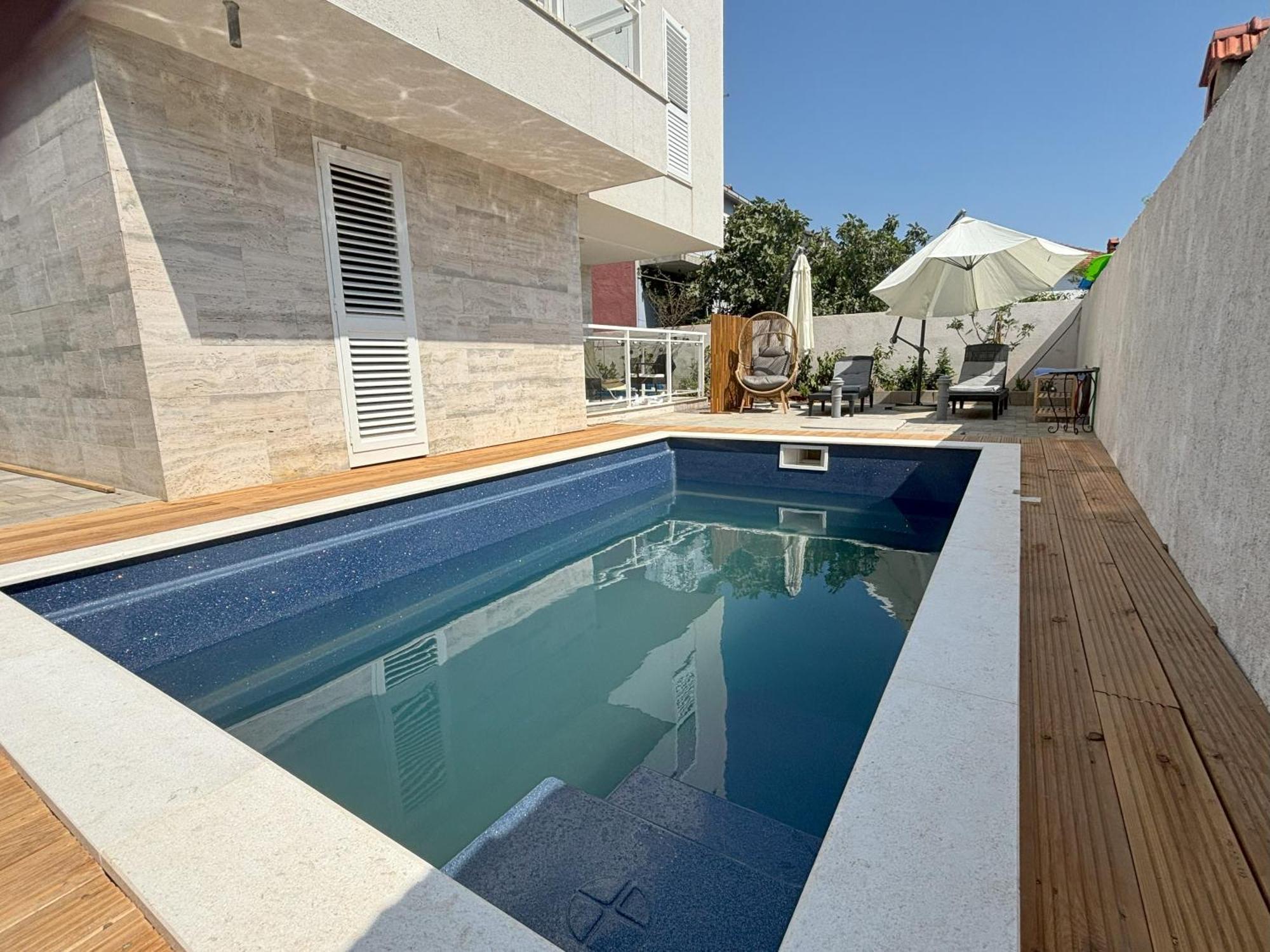 Vila Regina Apartment Paloma With Swimming Pool 耶泽拉 外观 照片
