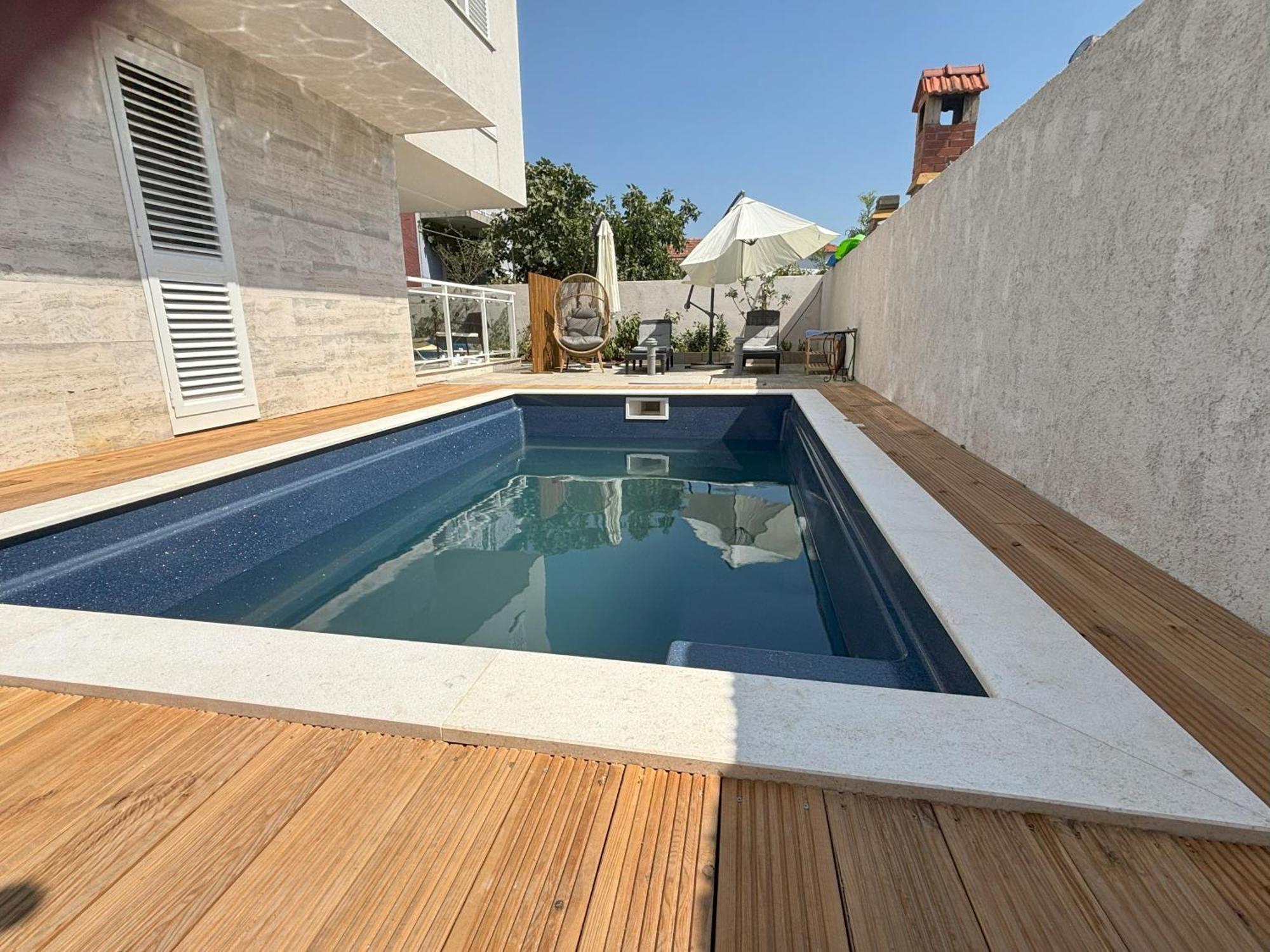 Vila Regina Apartment Paloma With Swimming Pool 耶泽拉 外观 照片